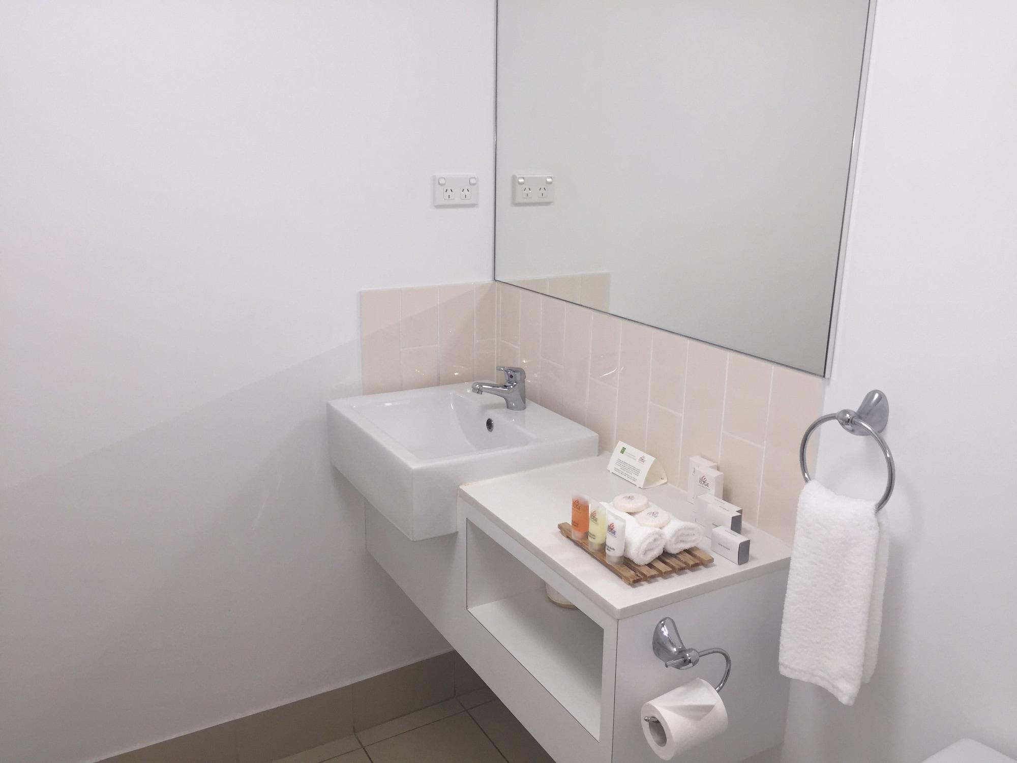 Edge Apartment Hotel Rockhampton Esterno foto